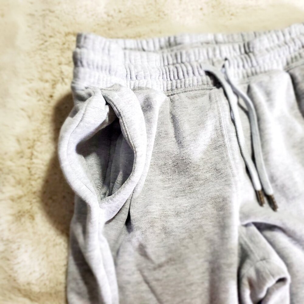 North Face Jogger Sweatpants Small Gray Cozy Lounge Athleisure Activewear - Picture 3 of 10